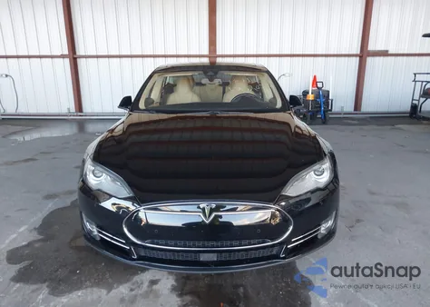 2015 Tesla Model S 70D/85D/P85D z USA, uszkodzony, nr VIN 5YJSA1H27FFP69400